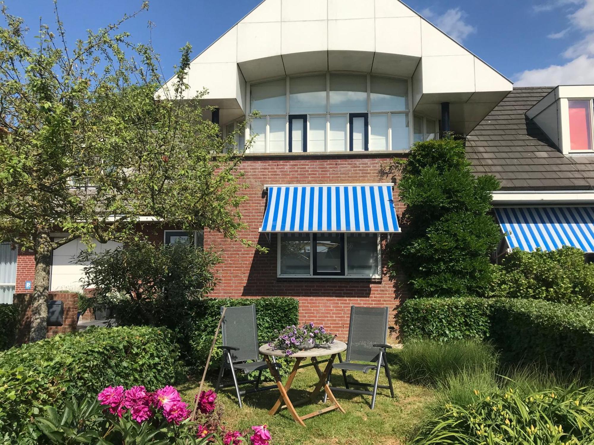 Gastenverblijf Villa Buitenplaats Wergea Contactloos Inchecken Naarderburen Exteriér fotografie